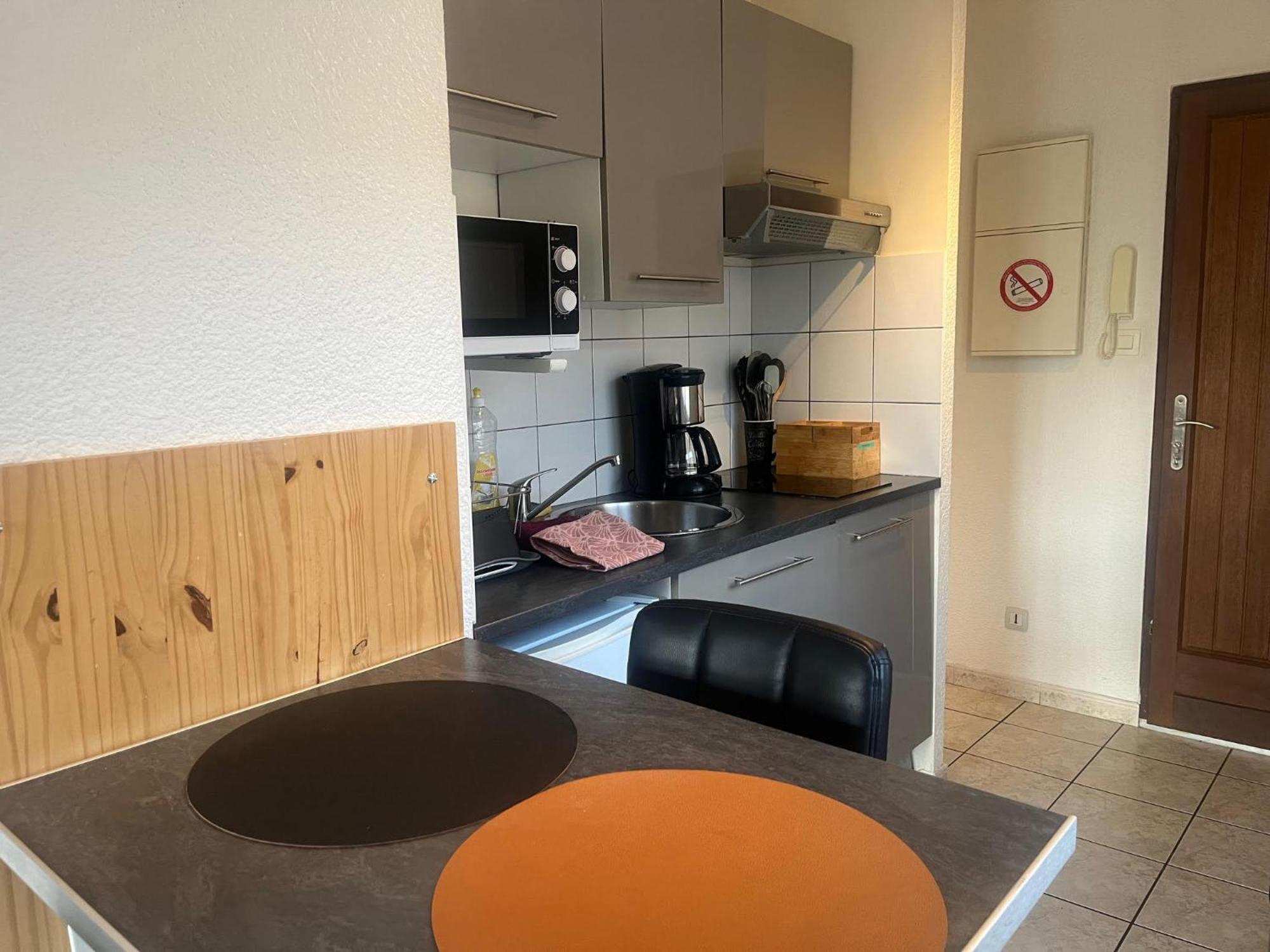 Studio Climatise Et Grande Terrasse Tarbes Centre エクステリア 写真
