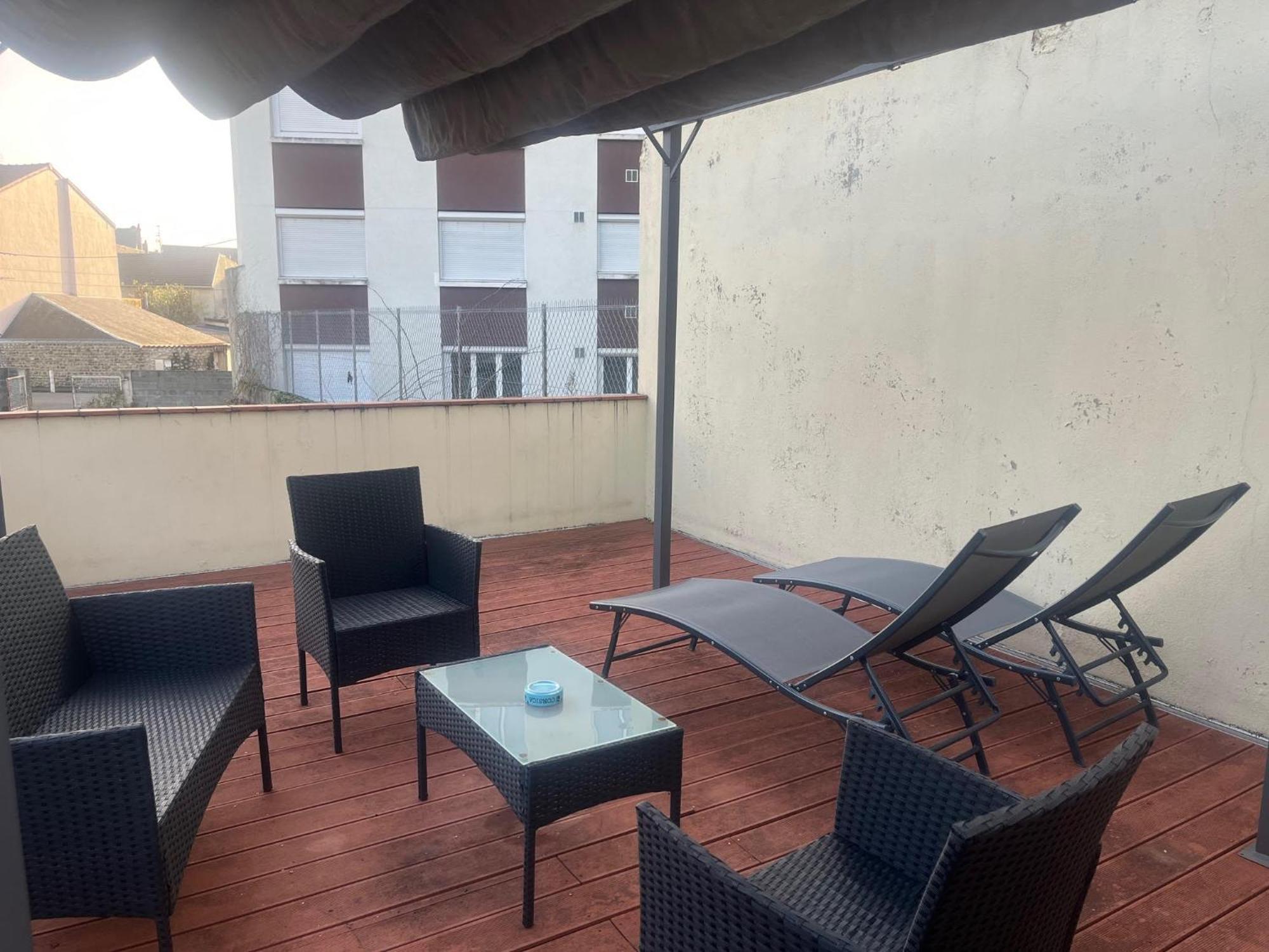 Studio Climatise Et Grande Terrasse Tarbes Centre エクステリア 写真