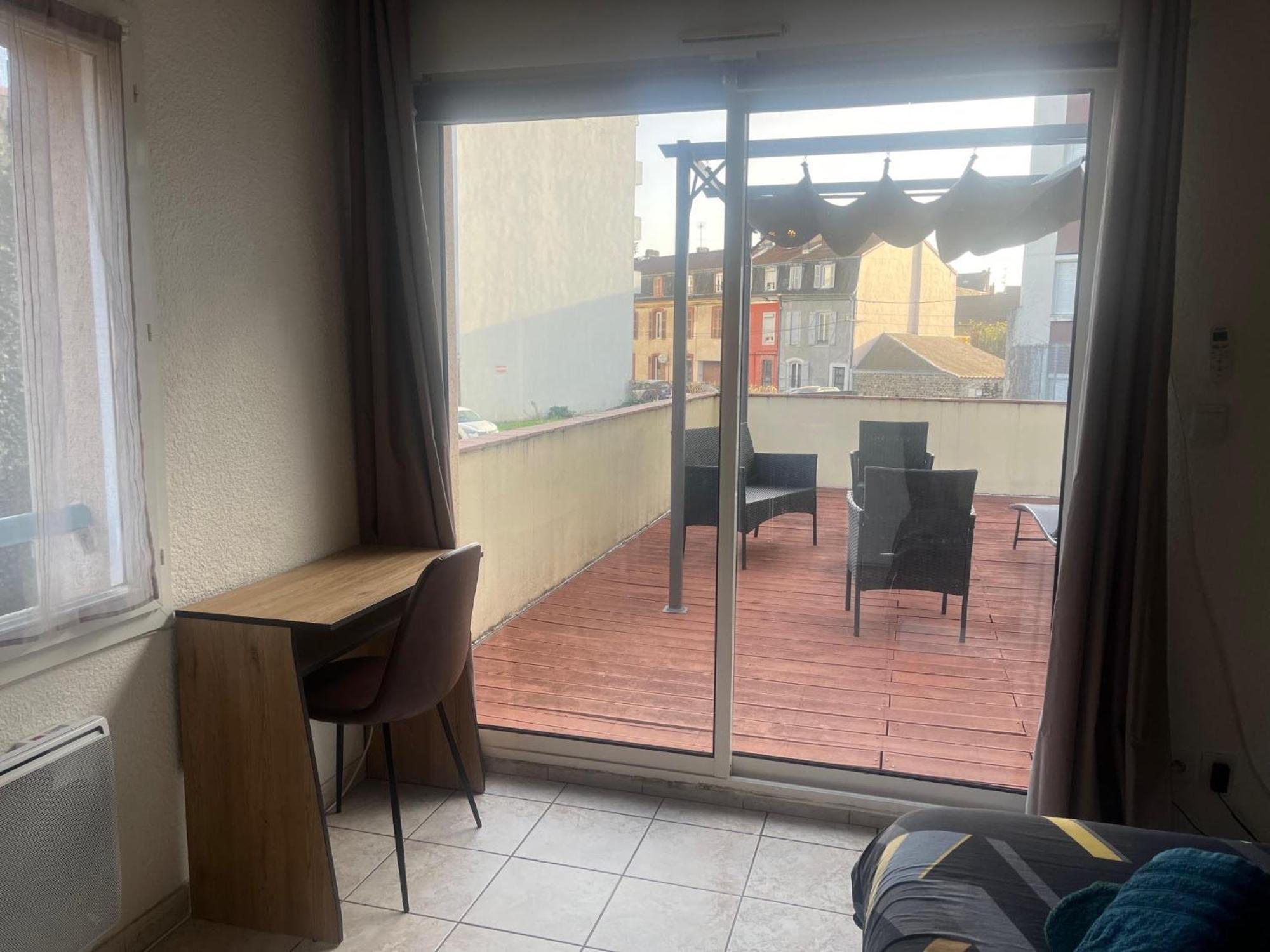 Studio Climatise Et Grande Terrasse Tarbes Centre エクステリア 写真